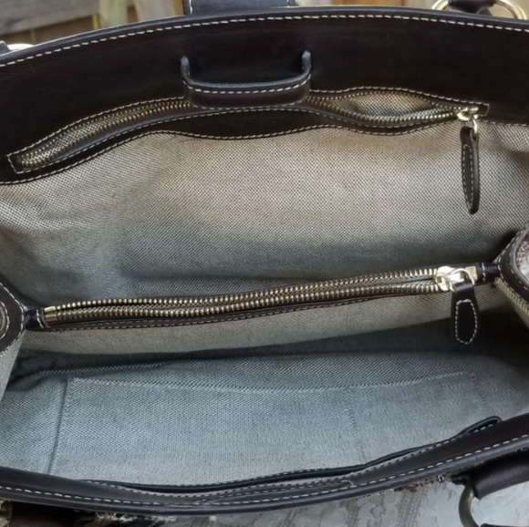 Lovely St. John Collection  Jacquard handbag - Picture 14 of 16